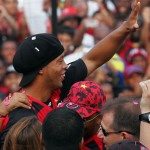 ronaldinho-presentazione-flamengo-5