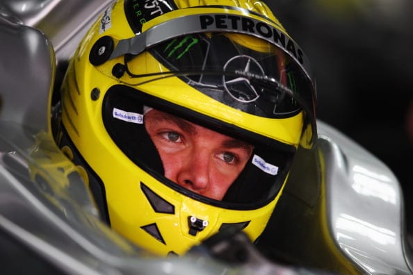 Rosberg rinnova con Mercedes fino al 2013