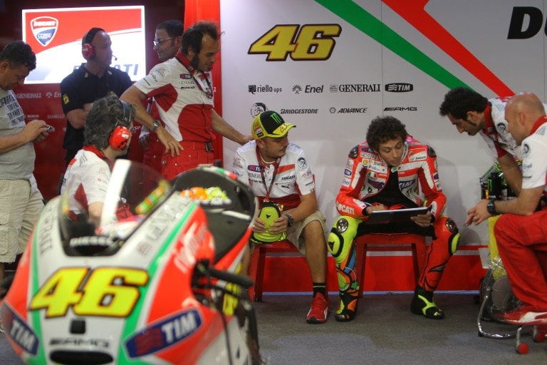 Rossi e Ducati, è l’inizio della fine. Il divorzio la soluzione migliore