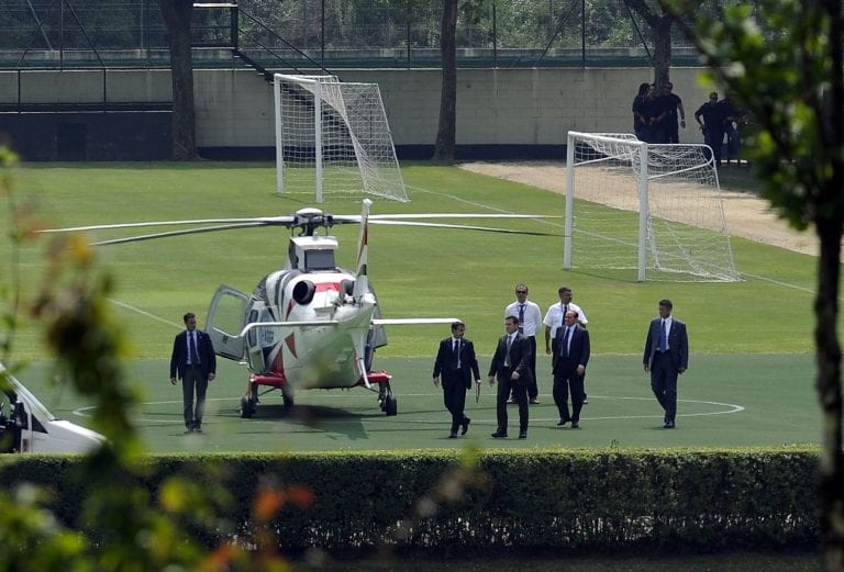 Milan, inizia il ritiro. Tifosi assenti, Berlusconi da forfait?