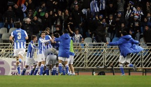 Esultanza del Real Sociedad al fischio finale © RAFA RIVAS/AFP/Getty Images